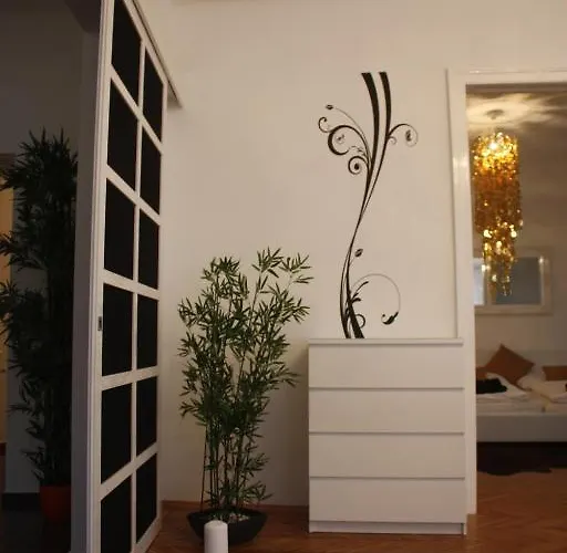 Design Schoenbrunn דירה *